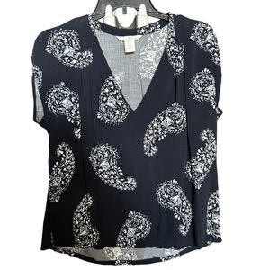 H&M deep v-neck blouse size 4